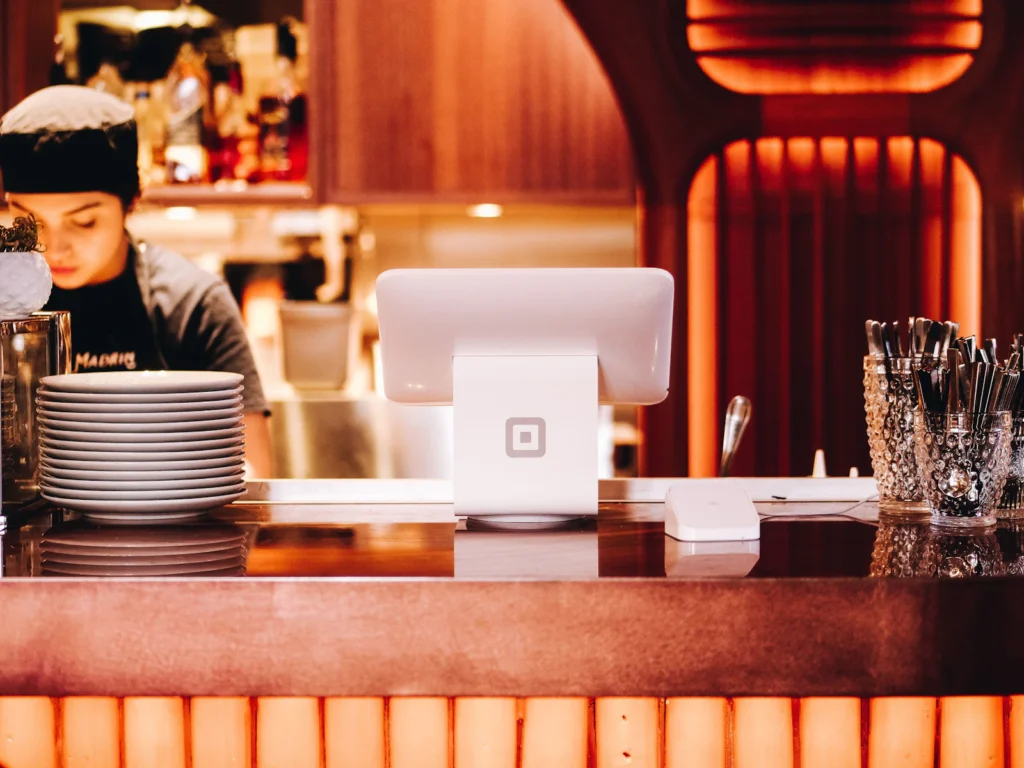 Comptoir de restaurant : énergie des commerces